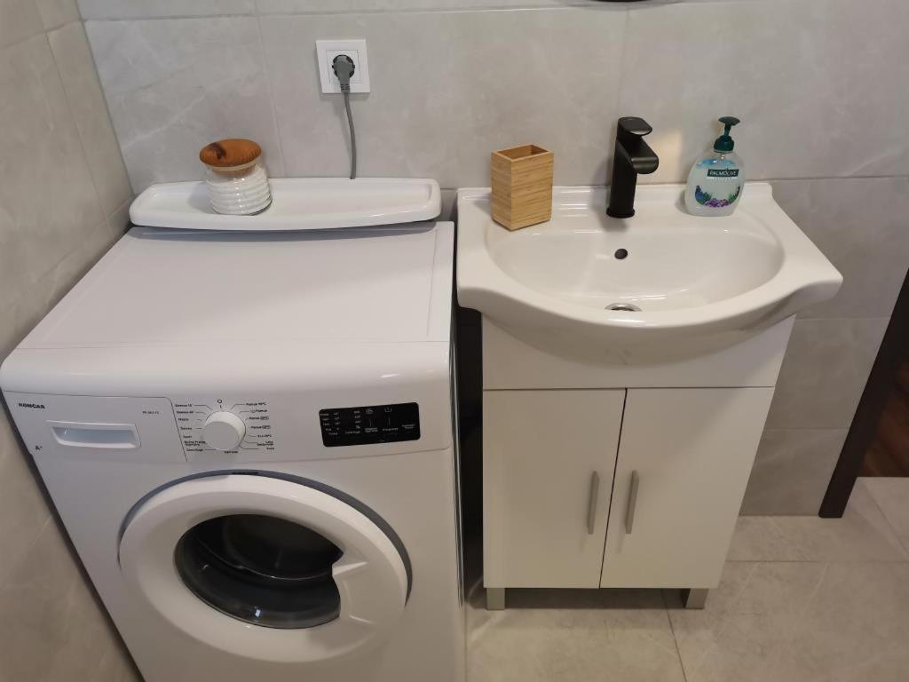 Apartment Dragana, Jezera, Island Murter المظهر الخارجي الصورة