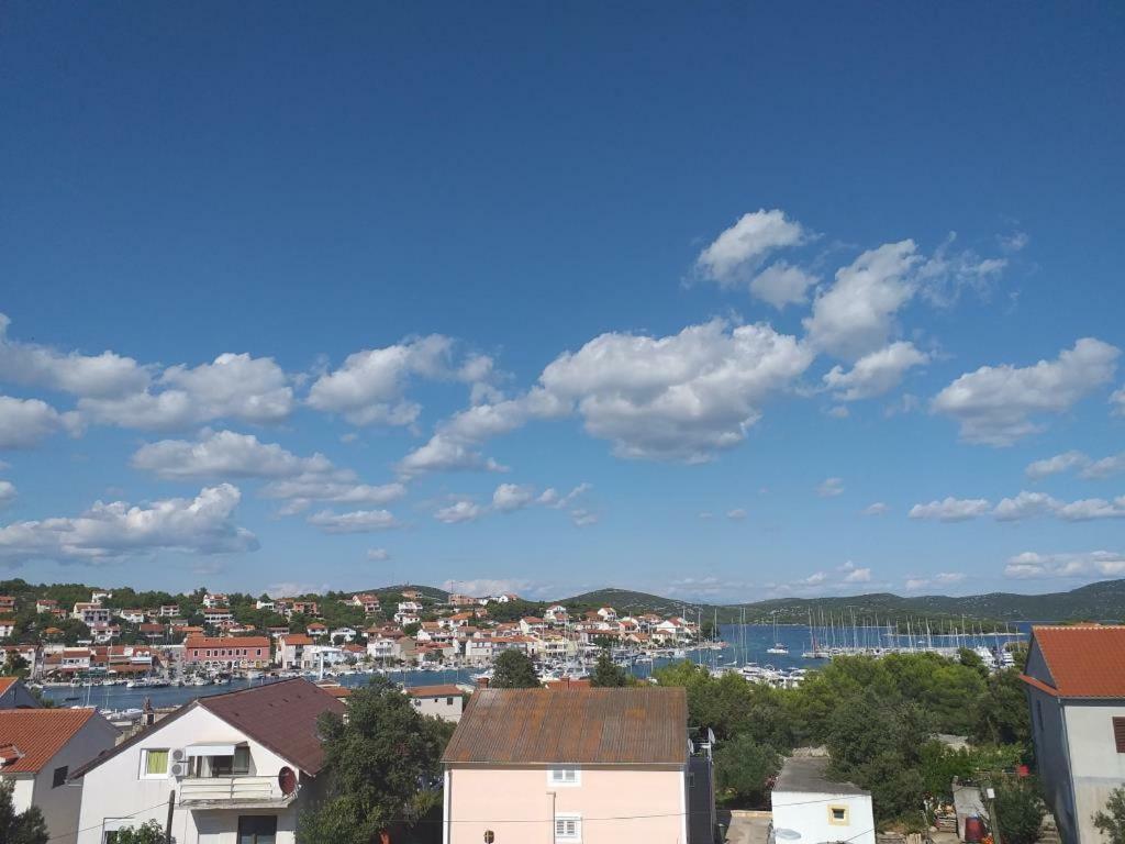 Apartment Dragana, Jezera, Island Murter المظهر الخارجي الصورة